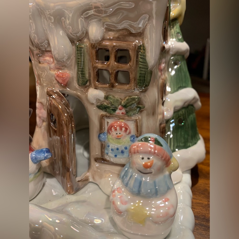 Yankee Candle Winter Snowmen Tea light / Fairy Light Village House - Picture 2 of 8